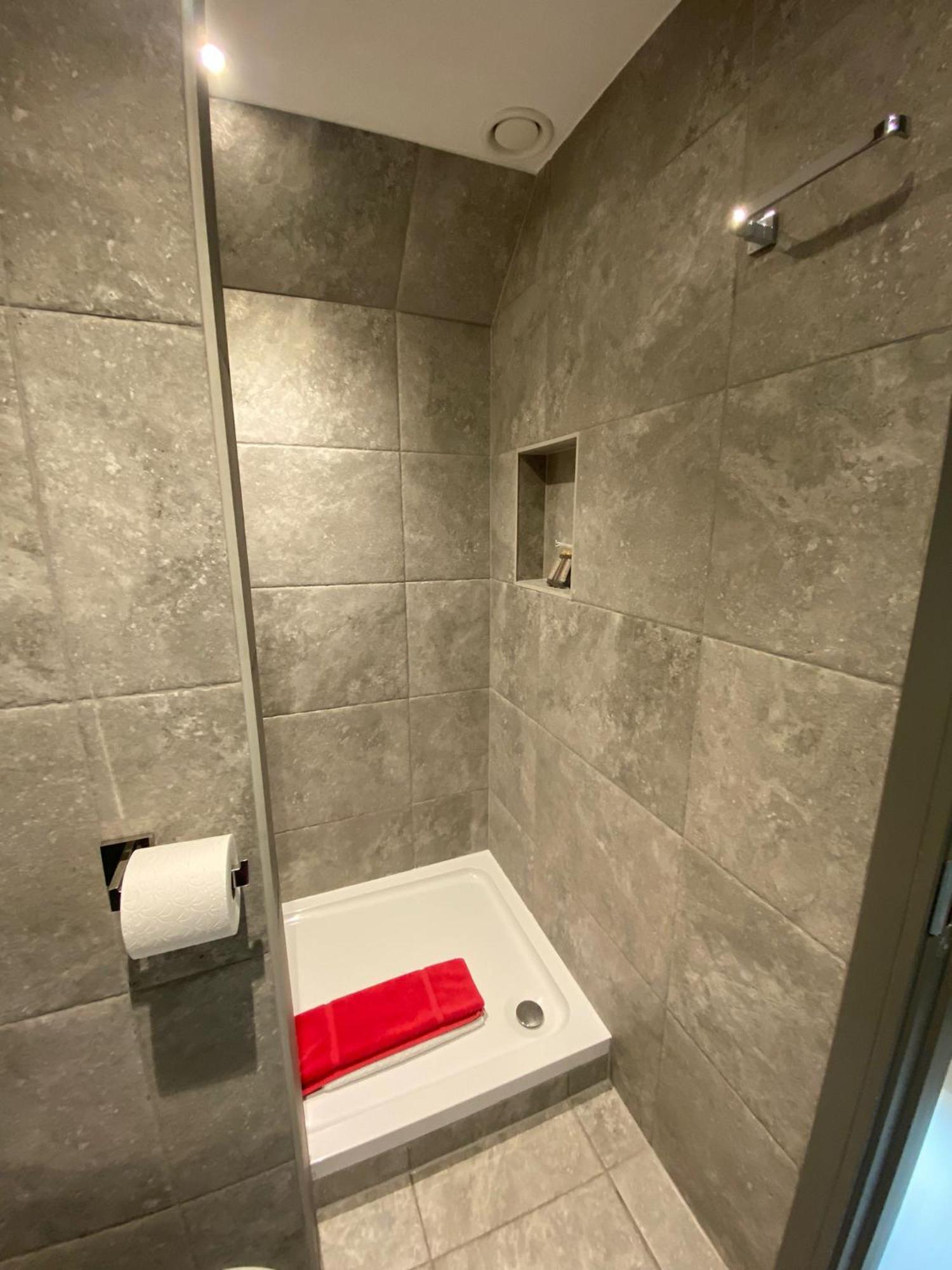 2 The View Apartments Ilfracombe - Seafront, Parking, Lift, Ev Exterior foto